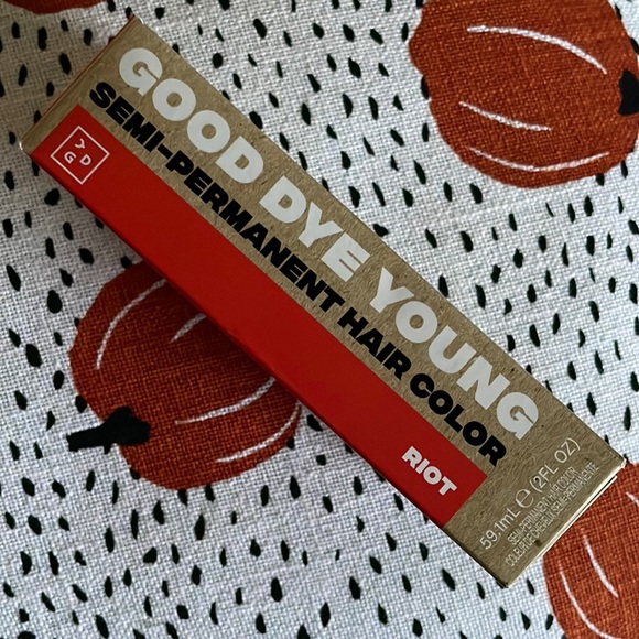 streaks and strands semi permanent hair color in shade Riot Good Dye Young 2 box - Picture 2 of 4